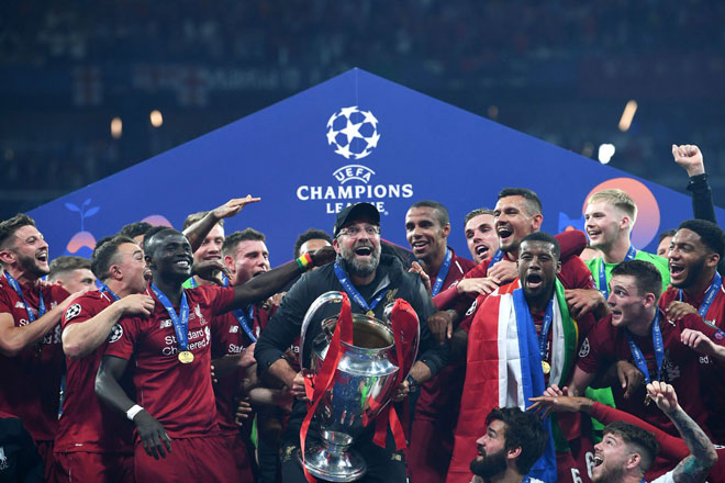 Liverpool vô địch Cúp C1: Klopp trổ tài ca hát, Pochettino úp mở tương lai - 1