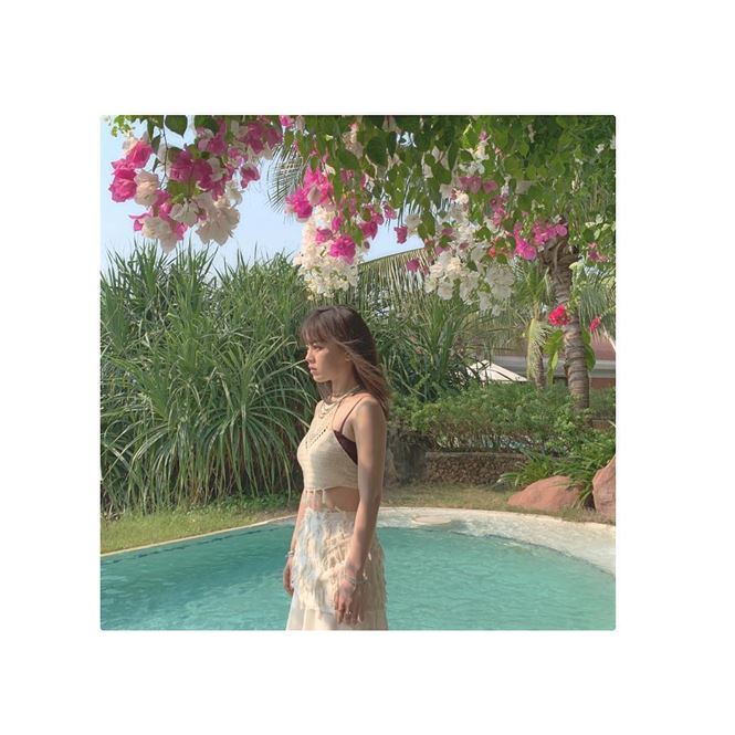 "Nữ thần học đường" Nhật Bản khoe dáng với bikini ở Việt Nam - 5