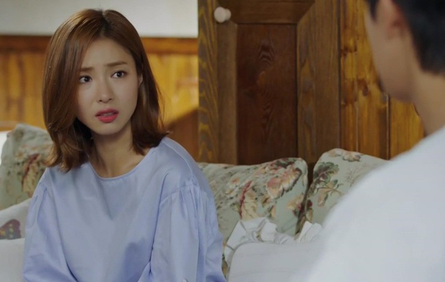 Gái hầu rượu (Phần 9) - 1