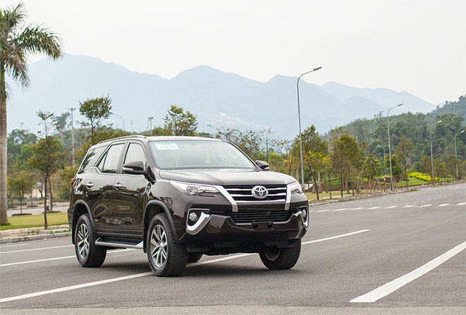 Tìm hiểu những điểm khác của Toyota Fortuner 2019 khi được lắp ráp tại Việt Nam - 1