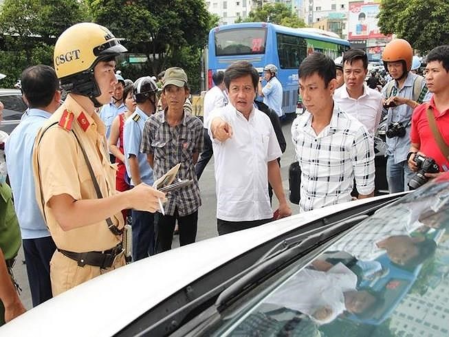 Ông Đoàn Ngọc Hải thôi làm Phó chủ tịch UBND quận 1 - 1