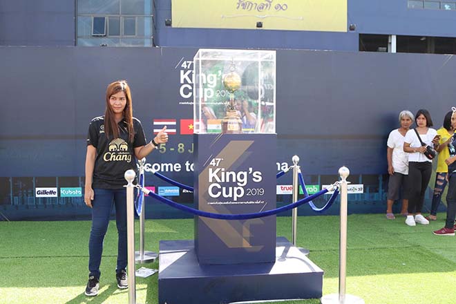 Rực lửa đại chiến ĐT Việt Nam – Thái Lan: Fan Việt đỏ rực khán đài - 14