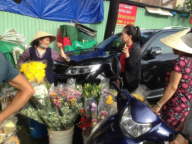 &#34;Lá xông, bánh ú nước tro&#34; đắt hàng trước tết Đoan Ngọ - 14