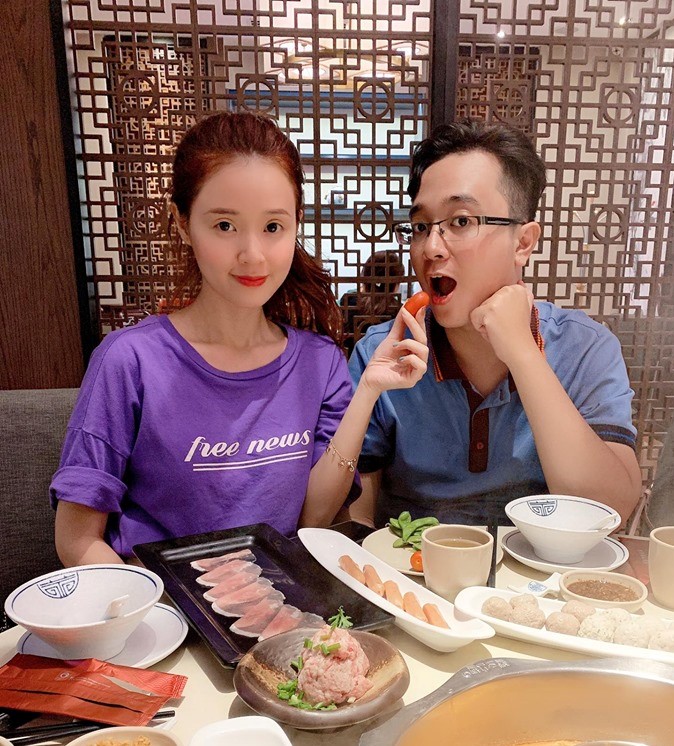 Khoe ảnh em trai ruột, Midu khiến dân mạng bấn loạn vì nhan sắc 2 chị em - 2