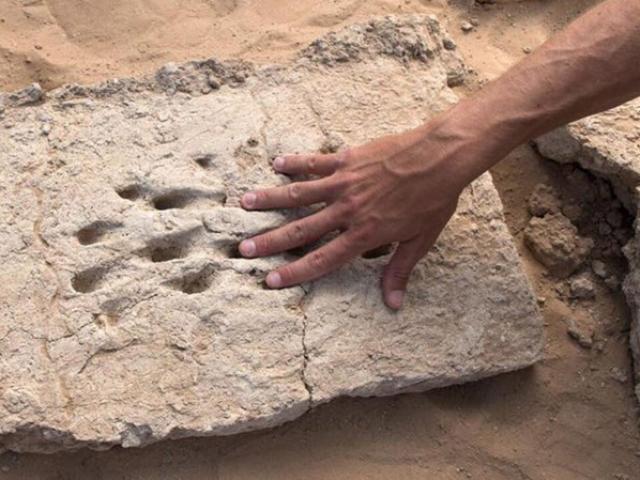 Du lịch - Dấu vân tay 3.000 năm hé lộ cách xây dựng của người cổ đại