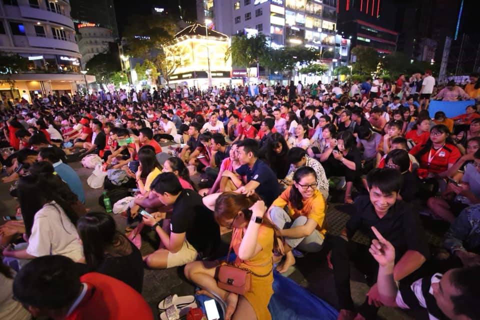 Việt Nam thua tiếc nuối sau loạt penalty định mệnh, triệu cổ động viên thất thần - 19