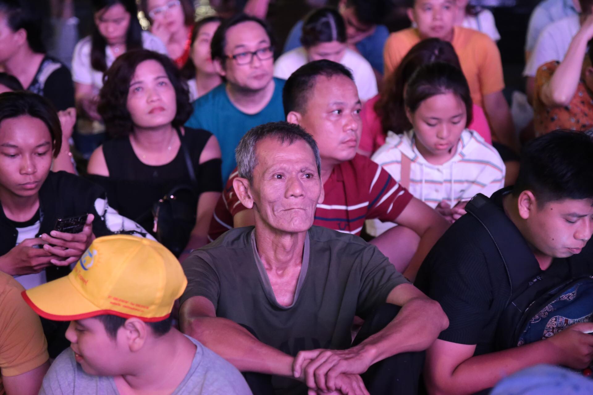 Việt Nam thua tiếc nuối sau loạt penalty định mệnh, triệu cổ động viên thất thần - 17