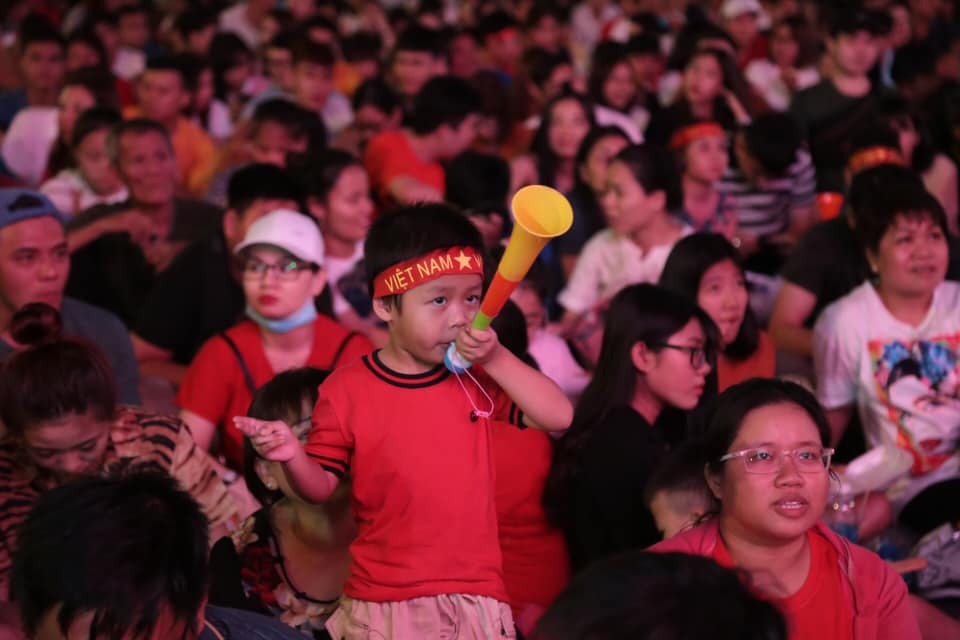 Việt Nam thua tiếc nuối sau loạt penalty định mệnh, triệu cổ động viên thất thần - 16