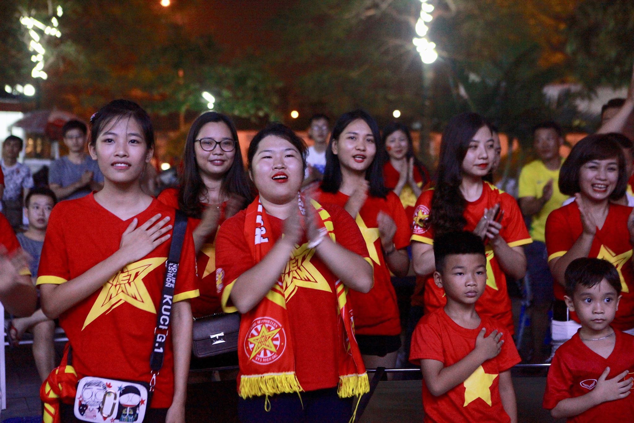 Việt Nam thua tiếc nuối sau loạt penalty định mệnh, triệu cổ động viên thất thần - 20