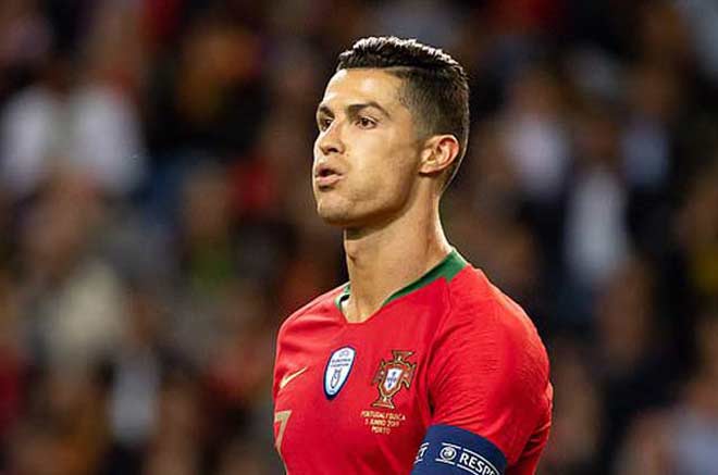 Ronaldo chinh phục Nations League: 5 bại tướng run rẩy, hiến kế “khóa chân” - 2