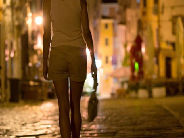 "Má mì" 17 tuổi điều hành bán dâm qua mạng kiếm tiền mua ma tuý