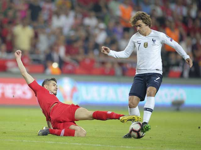 Bóng đá - Thổ Nhĩ Kỳ - Pháp: Vỡ vụn trong 10 phút, châu Âu địa chấn