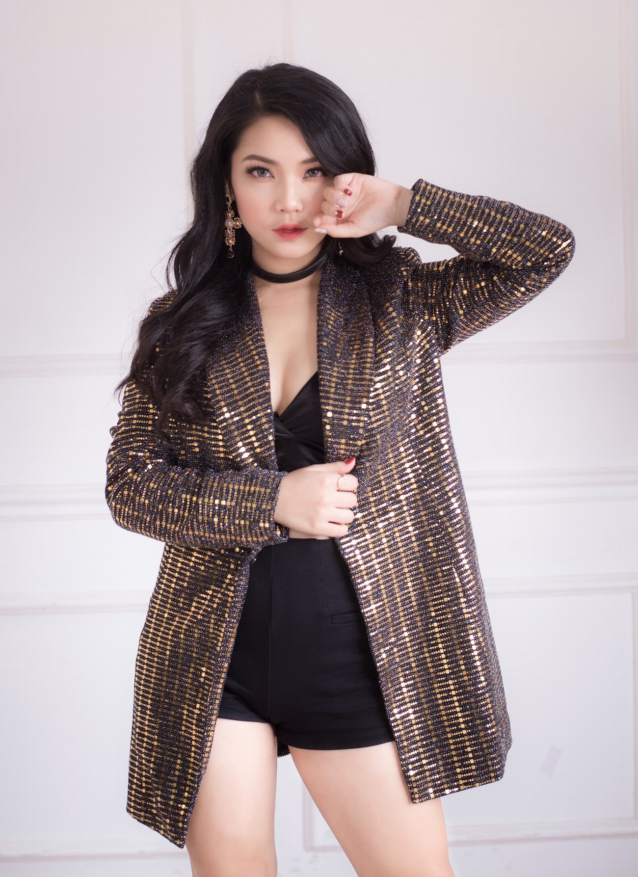Hot girl đội Hồ Hoài Anh tung bản cover Anh nhà ở đâu thế - Mượn rượu tỏ tình - 4
