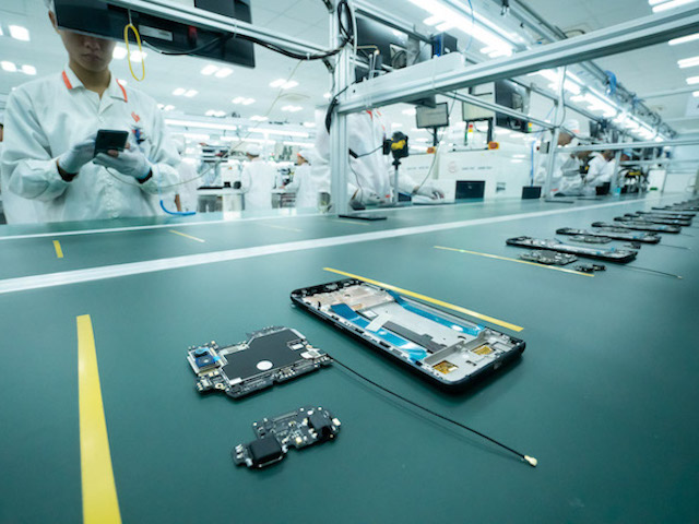 Công nghệ thông tin - VinGroup khởi công nhà máy smartphone lớn tại Hà Nội, sẽ sản xuất 125 triệu máy/năm