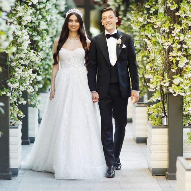 Vợ Mesut Ozil: Hoa hậu Thổ Nhĩ Kỳ, được tổng thống ưu ái - 1