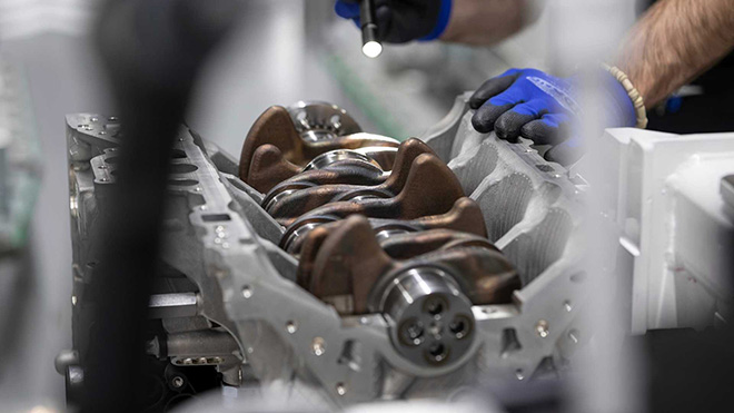 Chi tiết động cơ 4 xi-lanh mạnh nhất từ trước đến nay của Mercedes-AMG với 420 mã lực - 2