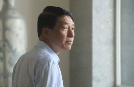 Cựu thứ trưởng Bộ Công an mặc áo sơ mi trắng ra tòa cùng Vũ "nhôm" - 3