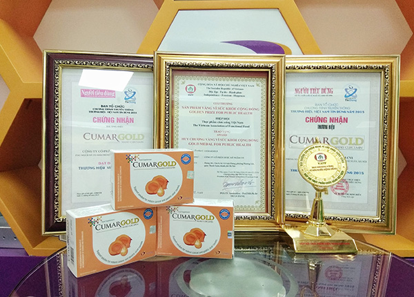 Uống tinh bột nghệ theo kiểu này thì khác gì đổ đi. Cách chuẩn phải như thế này! - 2