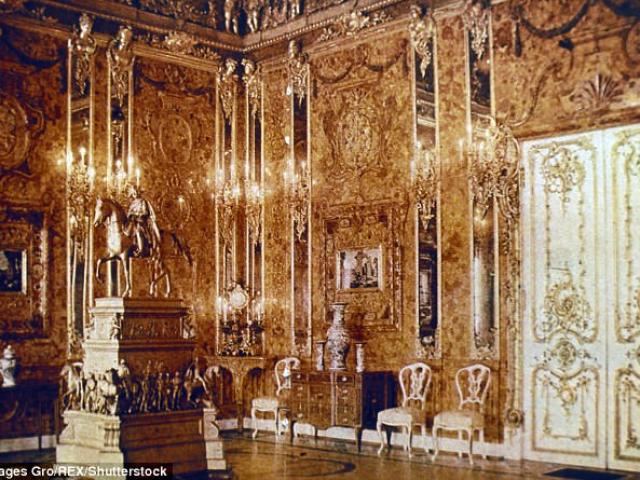 Thế giới - Tìm ra lối vào phòng hổ phách dát vàng 300 triệu USD của Hitler?