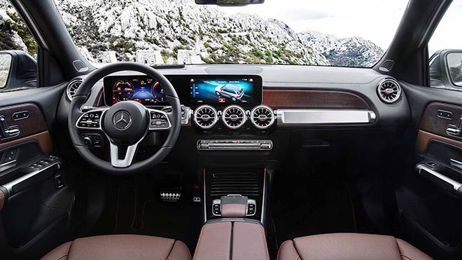 Mercedes Benz GLB250 4Matic 2023: giá lăn bánh (10/2023)