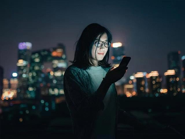 Thời trang Hi-tech - 7 lý do khiến flagship cao cấp đời cũ "ăn đứt" smartphone tầm trung đời mới