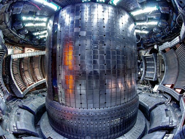 Media - Khám phá "mặt trời nhân tạo" đang được TQ nghiên cứu phát triển