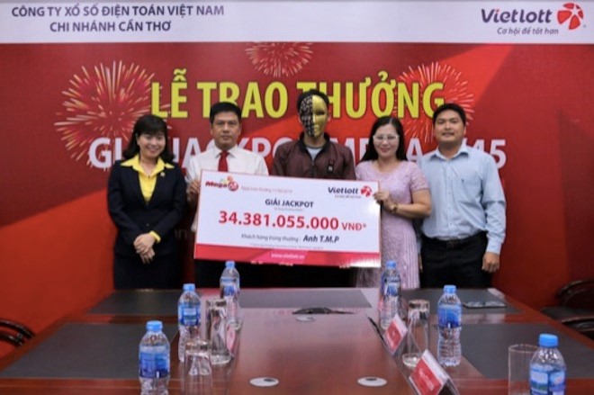 Nóng 24h qua: Mẹ nữ sinh giao gà nghĩ Vì Văn Toán không dám hại con mình - 3