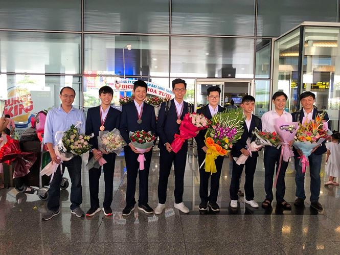 Bị khích tướng, nam sinh đạt giải tỉnh đến huy chương Olympic Vật lý - 2