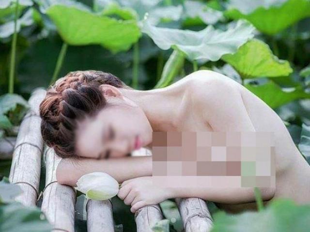 Bạn trẻ - Cuộc sống - Sau thiếu nữ khỏa thân, liên tục xuất hiện loạt ảnh phản cảm bên hoa sen