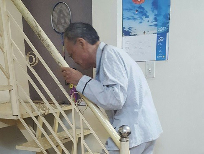 "Chết đuối vớ được cọc" ông giáo Sài Thành bị COPD, đờm, ho, khó thở hồi sinh - 1