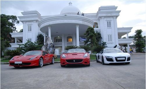 Thiếu gia trong đoàn siêu xe 330 tỷ cùng Cường ĐôLa, lấy vợ siêu mẫu giàu cỡ nào? - 7