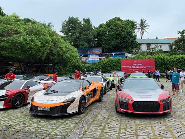 Ngắm xe - Chặng đầu tiên của Car Passion 2019 đã dừng lại tại phố biển Hạ Long