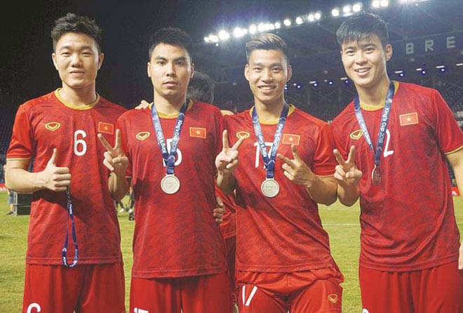 Việt Nam nhảy vọt bảng xếp hạng FIFA tháng 6: Thua ông lớn nào, san lấp được không? - 1