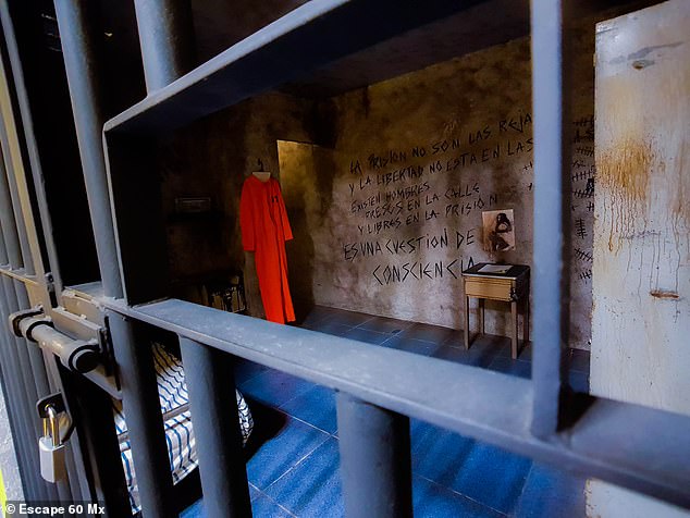 Mexico: Bỏ tiền để làm "trùm ma túy khét tiếng", vượt ngục trong 60 phút - 1