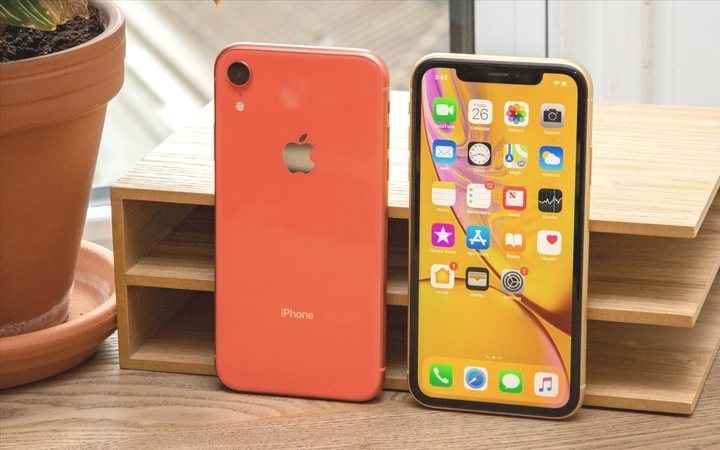 &#34;Mổ xẻ&#34; những khuyết điểm khiến iPhone XR trở nên không đáng tiền mua - 1