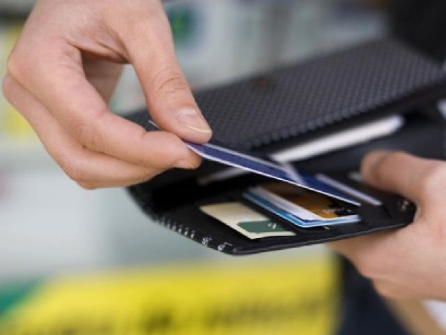 Mất tiền vì để lộ thông tin thẻ tín dụng: Lỗi thuộc về ai?