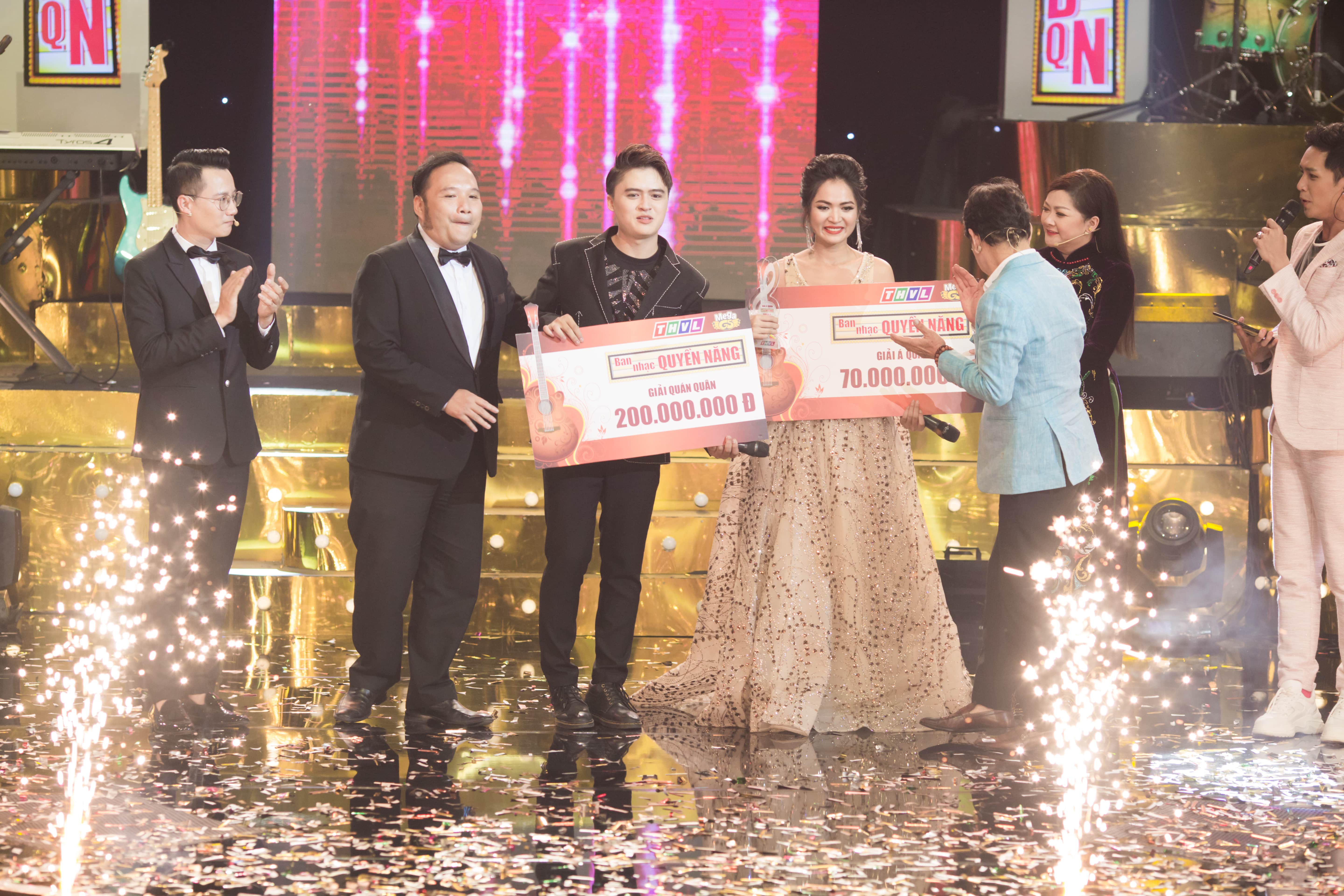 "Nữ hoàng Bolero" Như Quỳnh bất ngờ "nổi loạn" trên sân khấu truyền hình - 6