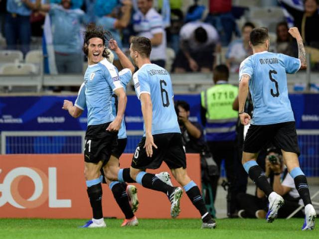 Bóng đá - Uruguay - Ecuador: Khởi đầu rực rỡ, Suarez - Cavani tung hoành