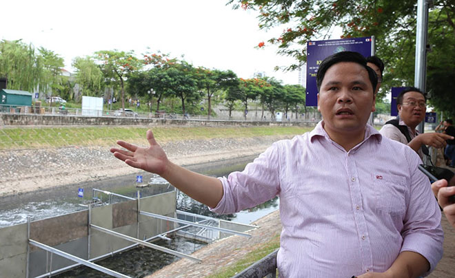 Sông Tô Lịch bất ngờ được quây rào sắt, đặt thêm “bảo bối” của Nhật Bản - 2