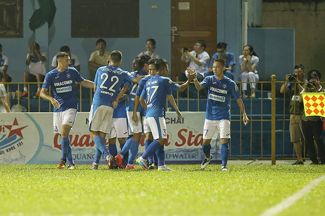 Quảng Ninh lại thắng lớn trên sân nhà, vững vàng top 3 bảng xếp hạng V-League lượt đi - 1