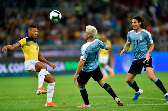 Uruguay - Ecuador: Khởi đầu rực rỡ, Suarez - Cavani tung hoành - 1