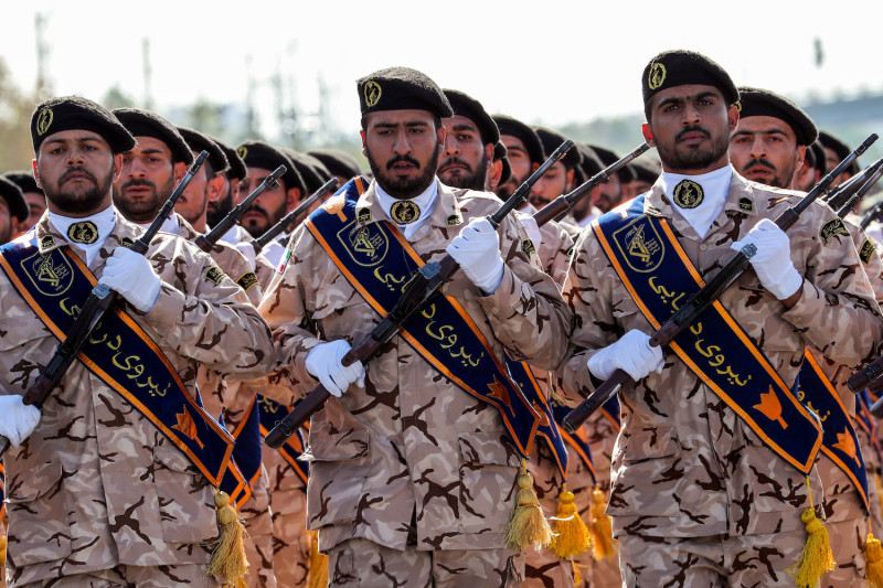 Lực lượng thiện chiến nhất Iran lách cấm vận Mỹ, thu lời hàng tỷ USD như thế nào? - 1