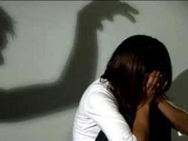 Pháp luật - 9X dụ bé gái 7 tuổi đi mua bim bim rồi giở trò đồi bại