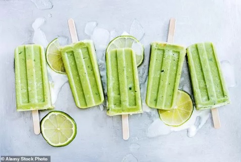 Bỏng đáng sợ vì ăn kem chanh giữa nắng - 1