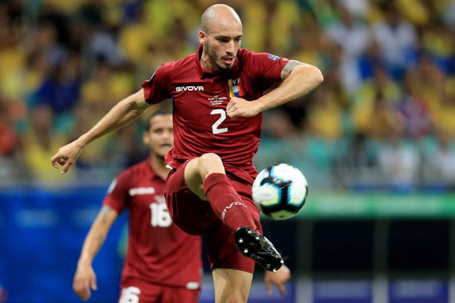 Chi tiếp Brazil – Venezuela: Nghẹt thở phút bù giờ thứ 10 (KT) - 17