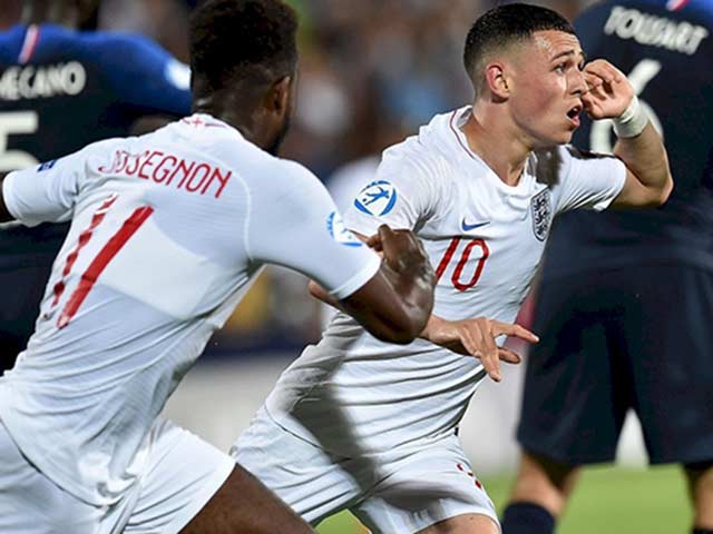 Bóng đá - Siêu phẩm U21 châu Âu: SAO Man City "chấp" 5 cầu thủ, solo tuyệt đỉnh