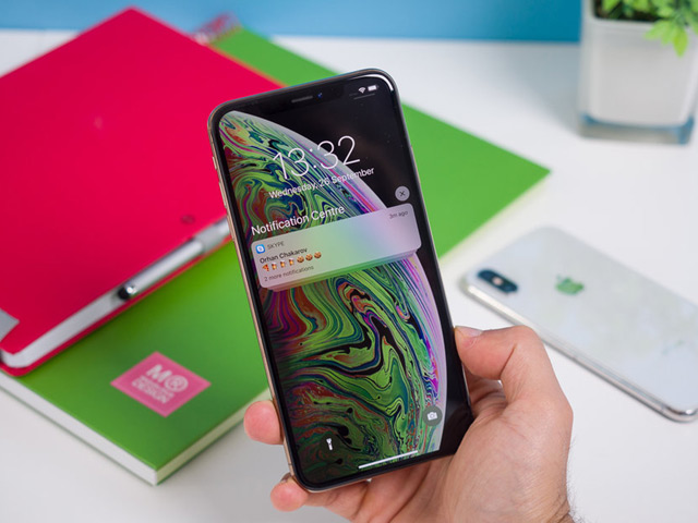 Thời trang Hi-tech - Apple bị Samsung lấn lướt ở thị trường smartphone cao cấp