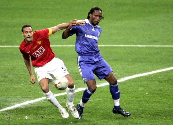 24 giờ nữa siêu sao huyền thoại MU, Rio Ferdinand sẽ đến Việt Nam - 5