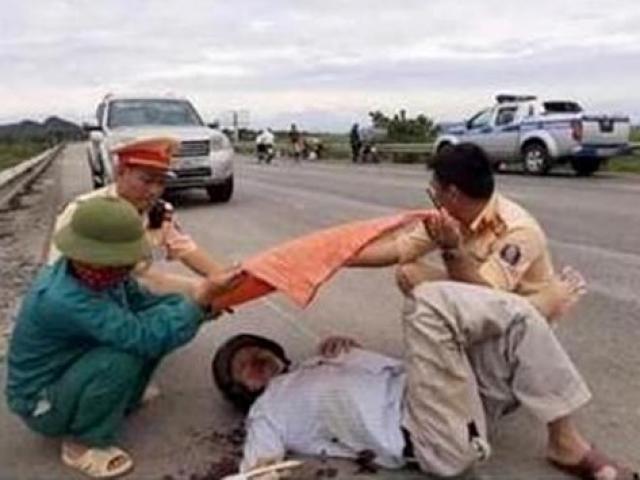 Tin tức trong ngày - Thiếu tá CSTG nói về bức ảnh 'đội nắng cứu người' gây sốt cộng đồng mạng