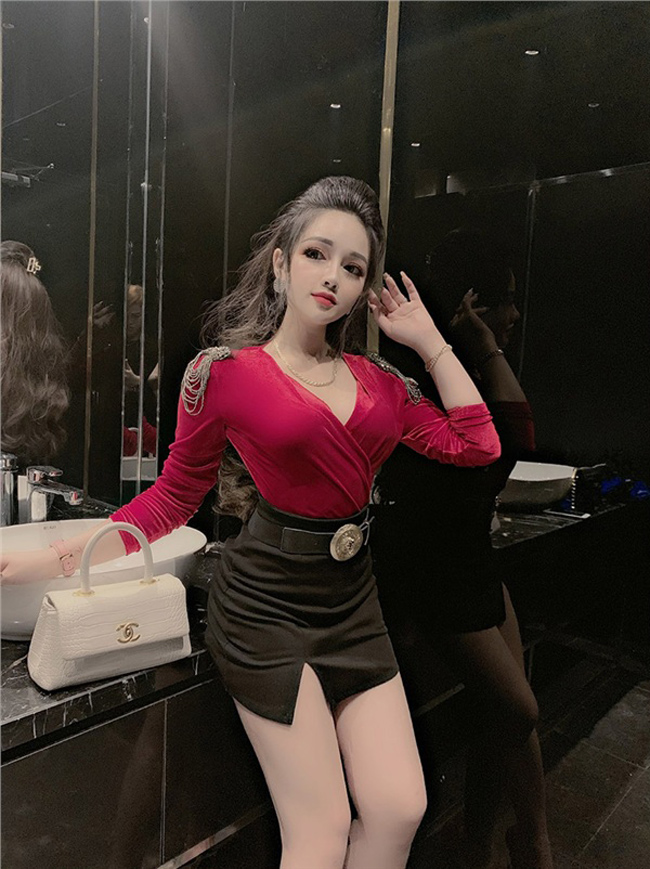 Võ Trần Hồng Tú Uyên &#40;sinh năm 2000&#41;, hiện sống và làm việc tại Đà Nẵng.&nbsp;